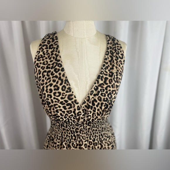 Suzy Shier Leopard V-Neck Maxi Dress - Stretchy, Size Large - Picture 8 of 9